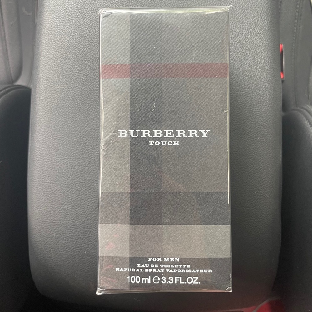 Men’s Burberry touch